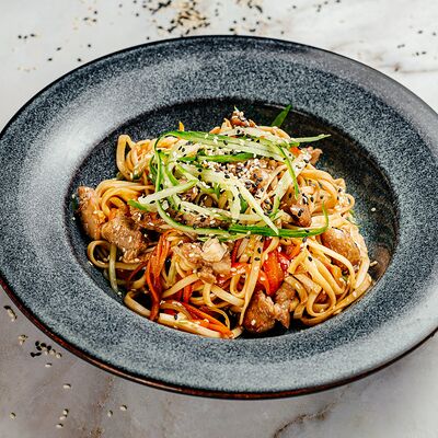 Вок со свининой в Яем по цене 545 ₽