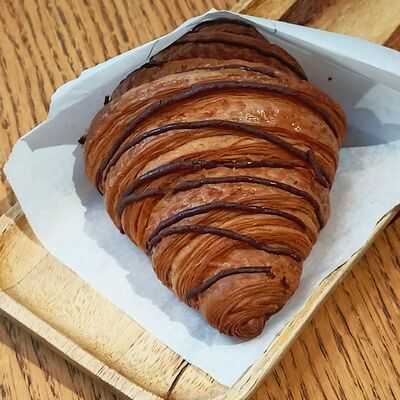 Круассан с Нутеллой в ОКофе по цене 330 ₽