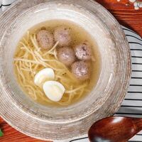 Суп-лапша с фрикадельками из индейки и яйцом в Tugannar