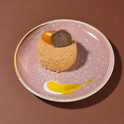 Нарезной медовый торт в Kiss по цене 200