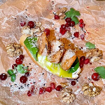 Брускетта с креветками в Дуэты по цене 190 ₽