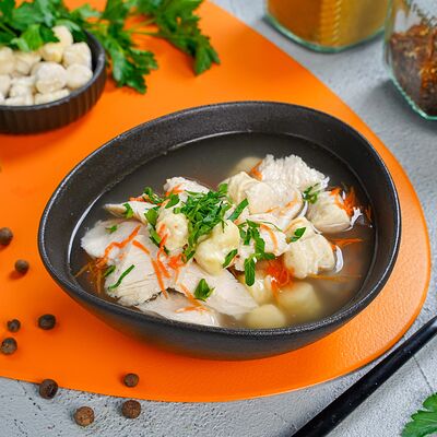 Куриный бульон с ньокками в Оу май паста по цене 300 ₽