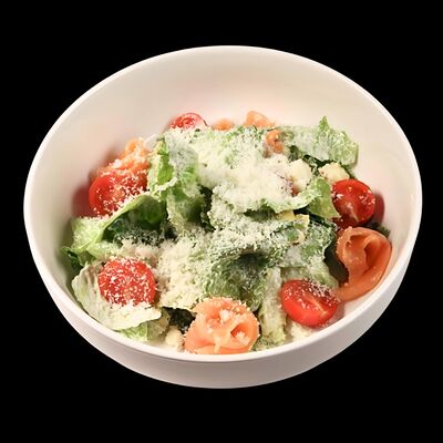 Цезарь со слабосоленым лососем в Beer & Fire Grill по цене 797 ₽