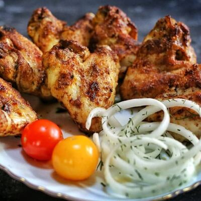 Шашлык из куриных крыльев в Шашлычный Очаг по цене 360 ₽