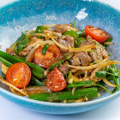 Хе из свинины в Кукси каби по цене 610 ₽