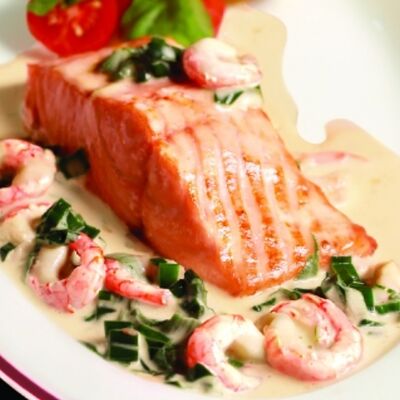 Филе лосося с креветкамив Мама Рома по цене 945 ₽