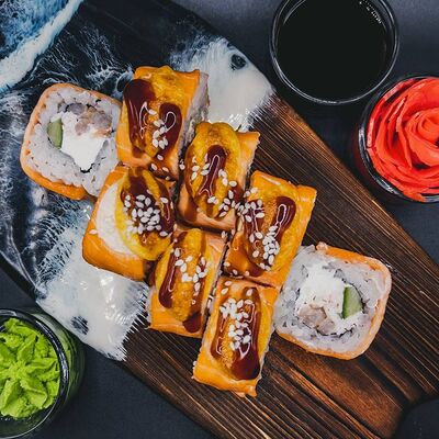 Ролл Лосось гриль в Sushi Time по цене 820 ₽