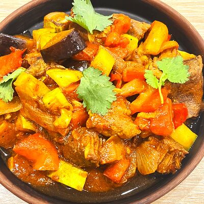 Чанахи из свинины с овощами в Алегрия по цене 579 ₽