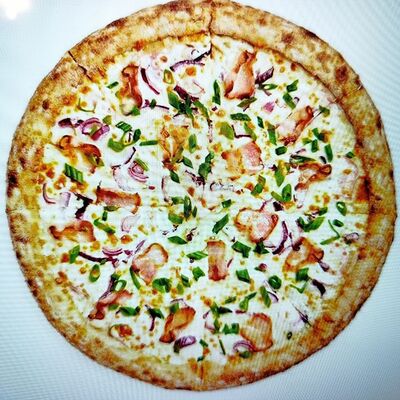 Пицца Пикник на толстом тесте в Томат и чеддер по цене 699 ₽