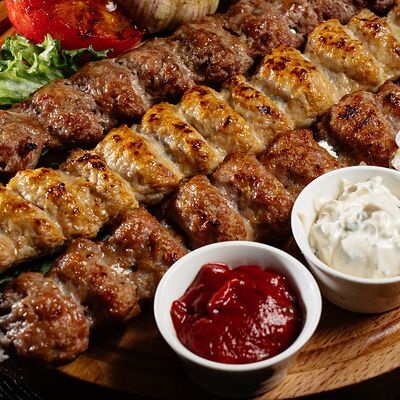 Люля-кебаб из курицы в Harats по цене 590 ₽