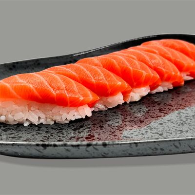 Сет суши Сяке в Суши и Роллы Ли по цене 1390 ₽