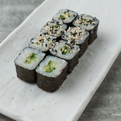 Ролл мини-маки с огурцомв ЗАИМБИРЬ по цене 199 ₽