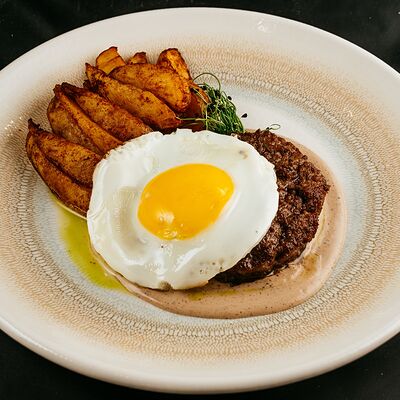 Бифштекс из мраморной говядины в Горки парк по цене 820 ₽