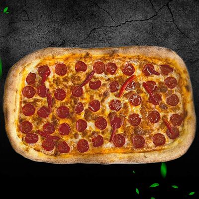 Чоризо Hot полметра в EPIC PIZZA по цене 1560 ₽