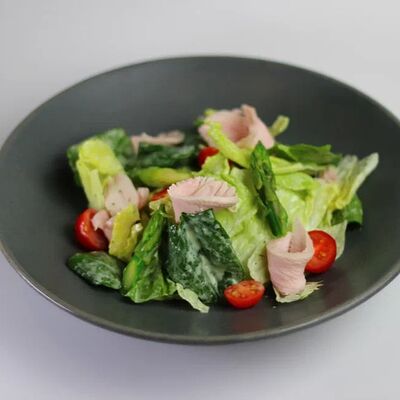 Овощной салат с топпингом на выбор в Grasseria Breakfast Bar по цене 605 ₽