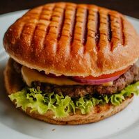 Гриль-бургер с говядиной в Мясо гриль
