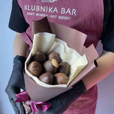 Букет Dark Xs в Klubnika Bar по цене 1399