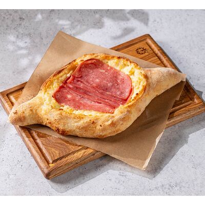 Аджарское хачапури с ветчиной в Tsameti по цене 750 ₽