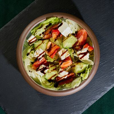 Салат Греческийв Solar Coffee по цене 360 ₽