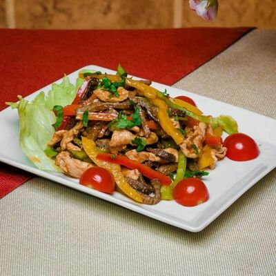 Салат Вилла в Пепперони по цене 470 ₽