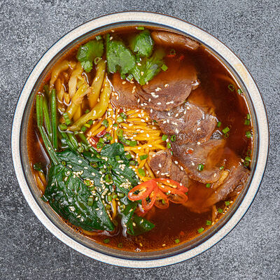 Лапша с говядиной по-тайваньски в Double Duck по цене 1550 ₽