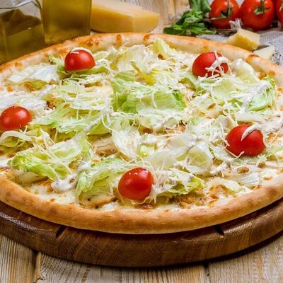 Пицца Цезарь в Шашлычная №7 по цене 820 ₽