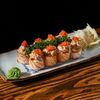 Опаленный ролл с лососем и острым тунцом в Ezo Izakaya по цене 850