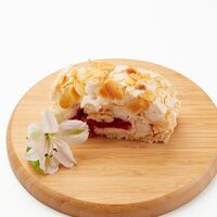 Меренговый рулет с малиной в 3952