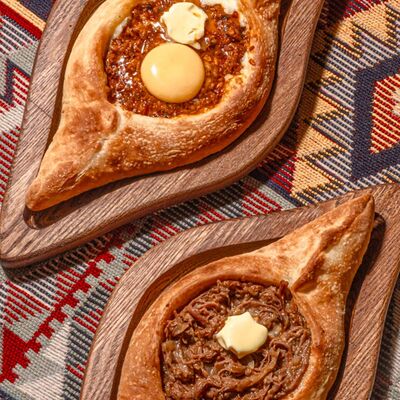 Грузинский хит в Хачапури Выпечка и Вино по цене 1770 ₽