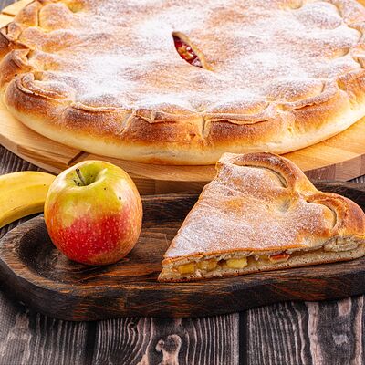 Пирог Яблоко с бананом в Осетинские Пироги по цене 1200 ₽