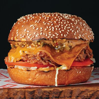 Бургер с рваной свининой в Овертайм по цене 620 ₽