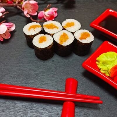 Мини ролл с копчёным лососем в Суши Max по цене 210