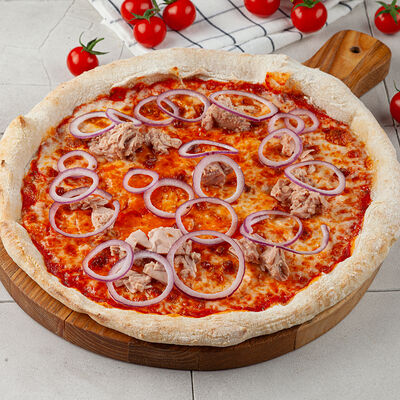 Пицца с тунцом в Вэллей кафе по цене 890 ₽