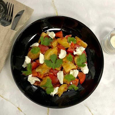 Теплый салат с баклажанами в Dolce goose по цене 525 ₽