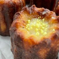 Канеле в Hrum Biscuits