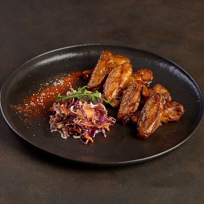 Крылья барбекю с коул слоу в Kotleta bar по цене 370 ₽