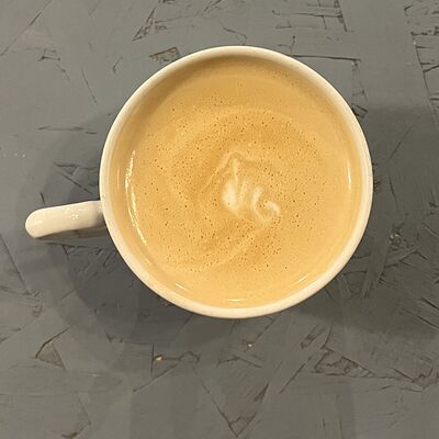 Флет Уайт в Знакомые лица по цене 280 ₽