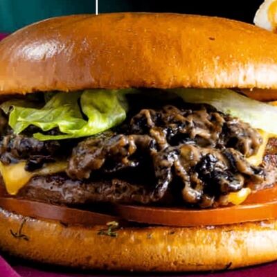 С грибным жюльеном в The Best Burger по цене 640 ₽