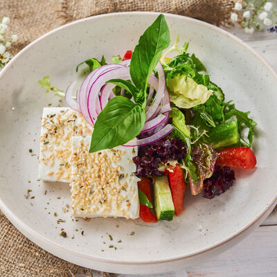 Салат по-гречески в MANANA по цене 420