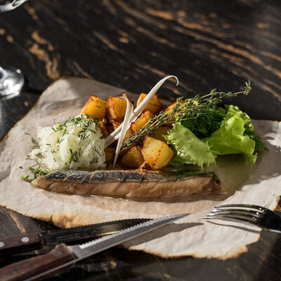 Сельдь по-домашнему в Oзеро гриль по цене 410 ₽