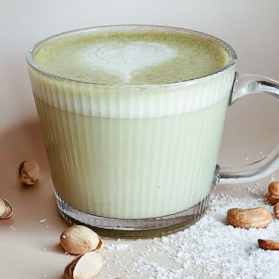 Матча латте в Jeffreys coffee shop по цене 279 ₽