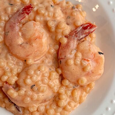 Птитим с креветками и шпинатом в Каретный дворик по цене 800 ₽