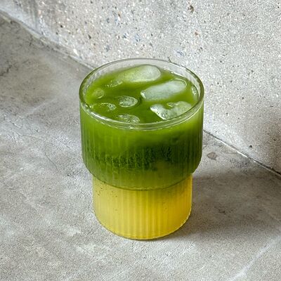 Бамбл матча, апельсин, карамель на соке l в Не плачь, пей кофе по цене 590 ₽