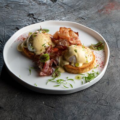 Яйца Бенедикт с беконом в Libido по цене 750 ₽
