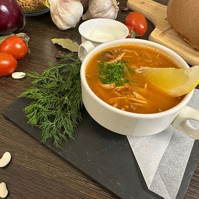 Солянка мясная в Amaks по цене 350 ₽