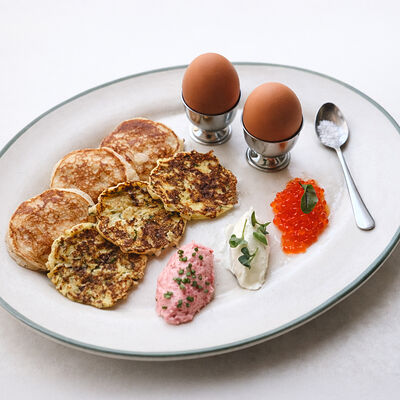 Новогодний завтрак с икрой в Angel Cakes по цене 1390 ₽