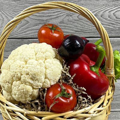Овощная корзина Вегетарианцы в Мастерская подарков Катерины Колбасовой по цене 3450 ₽