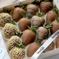 Клубника в шоколаде Каприз в SweetGift клубника в шоколаде