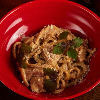 Азиатская карбонара в Рамен с уткой по цене 790 ₽