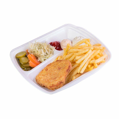 Блюдо на тарелке с мясом цыпленка в панировке в Три соуса по цене 479 ₽